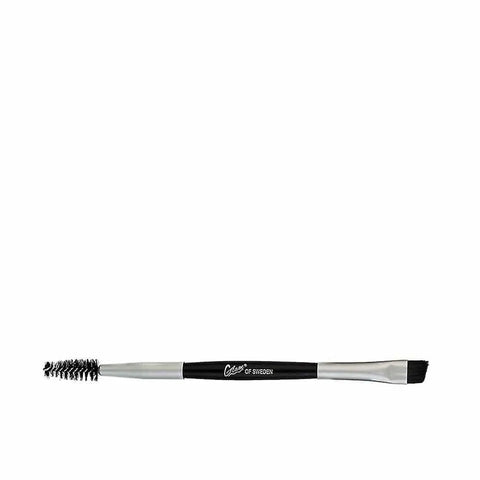 Double-sided Glam of Sweden eyebrow brush with wooden handle, featuring spoolie and angled brush for shaping eyebrows.