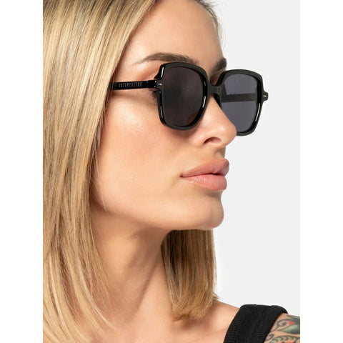 LatenzaZero Zephyr_X067 by Jag Couture London New York, close-up of the elegant design and high-quality fabric details.