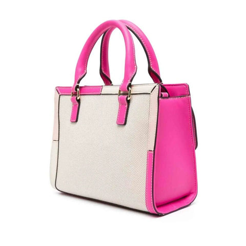 Love Moschino JC4045PP1ILH110B handbag with quilted design and chain strap, shown in a stylish, close-up view.