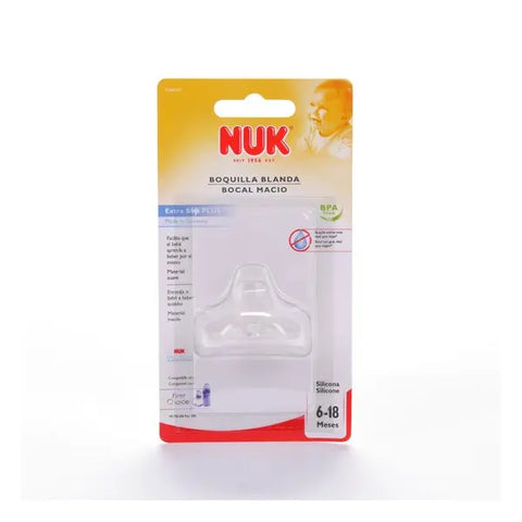 Silicone training mouthpiece by Nuk FC Entrena, designed for sports and fitness, featuring durable construction and ergonomic design.