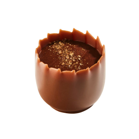 Jag Couture London Olivia milk chocolate salted caramel ganache 12.9g, creamy chocolate confection with salted caramel filling.
