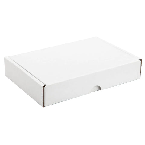 Jag Couture London-New York postal outer designed to fit a 12 chocolate box, showcasing a stylish packaging solution.