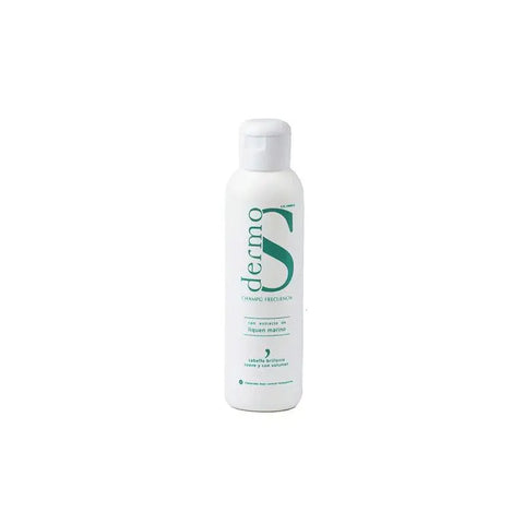 Rilastil Dermo S Frequency Shampoo 500ml in a white bottle with a pump dispenser, designed for scalp and hair cleansing.