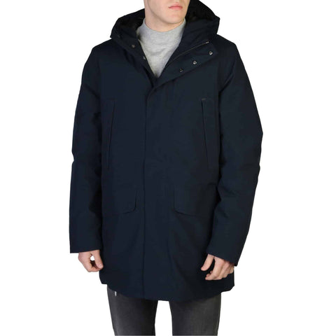 Save The Duck YOTAM-D40772M blue insulated puffer jacket by Jag Couture London with a stand collar and quilted design.