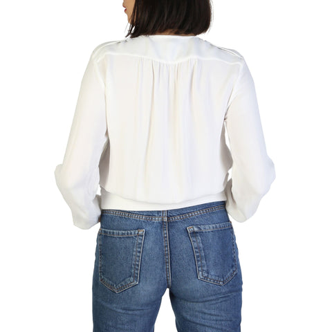 Armani Jeans 3Y5B54_5NYFZ_1148 denim jeans, close-up view highlighting classic blue fabric and stitching details.