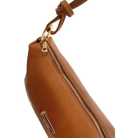 Baldinini Trend AL3138_LUCCA CuoioCuir leather shoes with sleek design and neutral brown color, displayed on a white background.