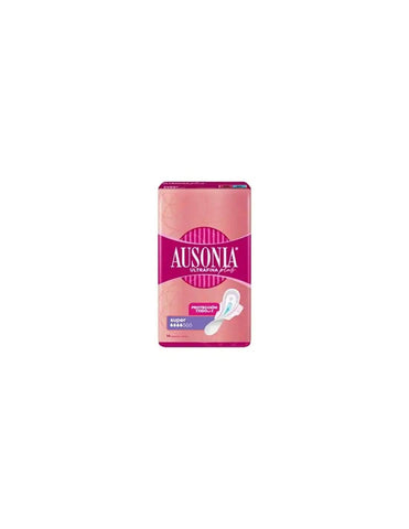 Ausonia Ultrafina Plus super absorbent sanitary pads with wings, 14-unit pack, designed for comfort and protection.