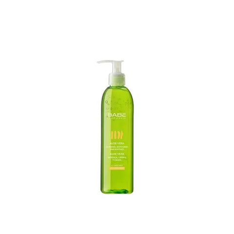 Jag Couture London Babe Aloe Vera 100% 395ml bottle with clear label and green aloe vera plant background.