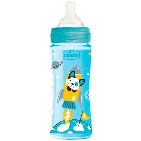 Chicco Baby Bottle Well Being +4M by Jag Couture London-New York, 330ml, featuring a transparent bottle with a blue cap and measurement markings.