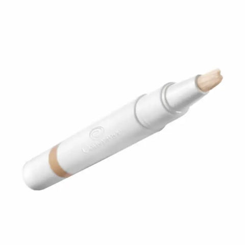 Avene Couvrance Concealer Pen Beige SPF 15 from Jag Couture London, 1.7ml, featuring a beige-colored concealer pen for skin coverage.