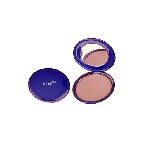 Jag Couture London New York bronzing pressed powder Cuivré 3 with warm, golden tones in a sleek compact for radiant sun-kissed skin.