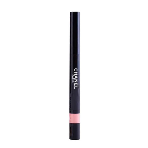 Chanel Stylo Ombre Et Contour eyeshadow and eyeliner in shade 06 Nude Éclat, creamy pencil with soft nude color and subtle shimmer.