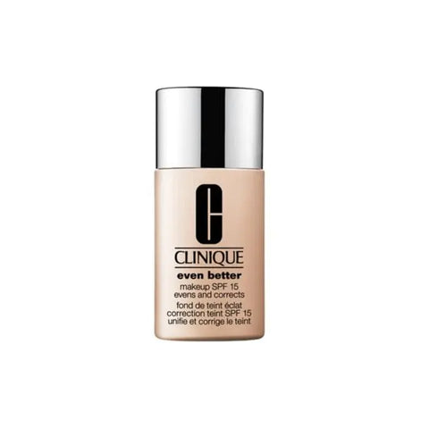 Clinique Even Better Makeup SPF 15 in shade 04 Cream Chamois, 30ml bottle with smooth foundation application