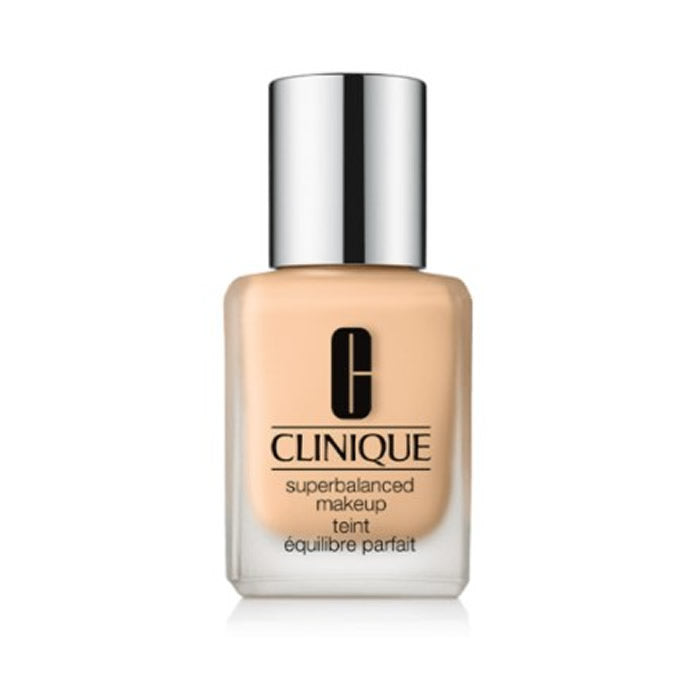 Clinique Superbalanced Makeup in shade 05 Vanilla, 30ml bottle, with smooth liquid foundation in a sleek container.