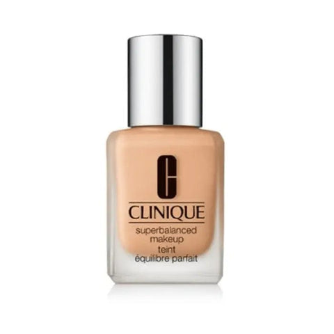 Clinique Superbalanced Makeup in shade 06 Linen, 30ml bottle, natural finish, with a sleek packaging design.