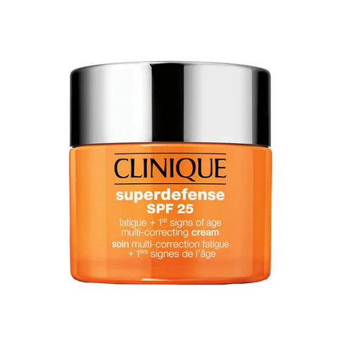 Clinique Superdefense SPF 25 multi-correcting cream in a 50ml jar, designed to combat fatigue and first signs of aging.