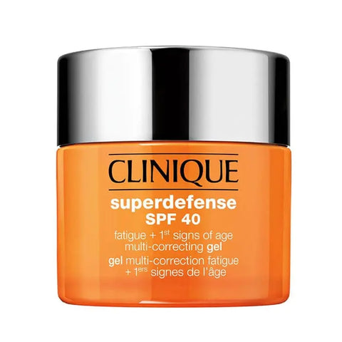Clinique Superdefense SPF40 multi-correcting gel in 50ml jar, designed to combat fatigue and early aging signs.
