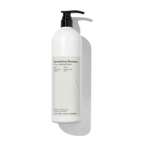 Farmavita Back Bar Revitalizing Shampoo Nº04 with natural herbs, 1000ml bottle, ideal for nourishing hair and scalp.