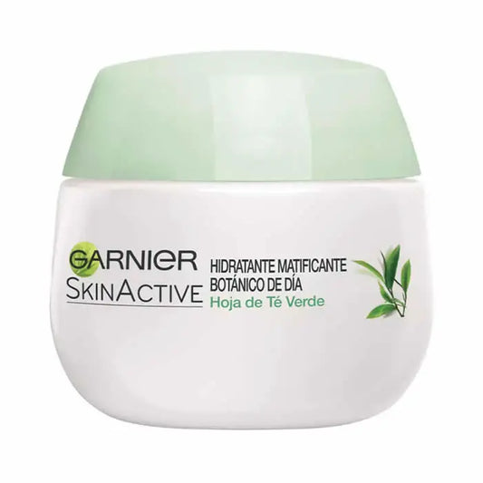 Garnier SkinActive Moisturizing And Mattifying Cream 50ml Jag Couture London - New York
