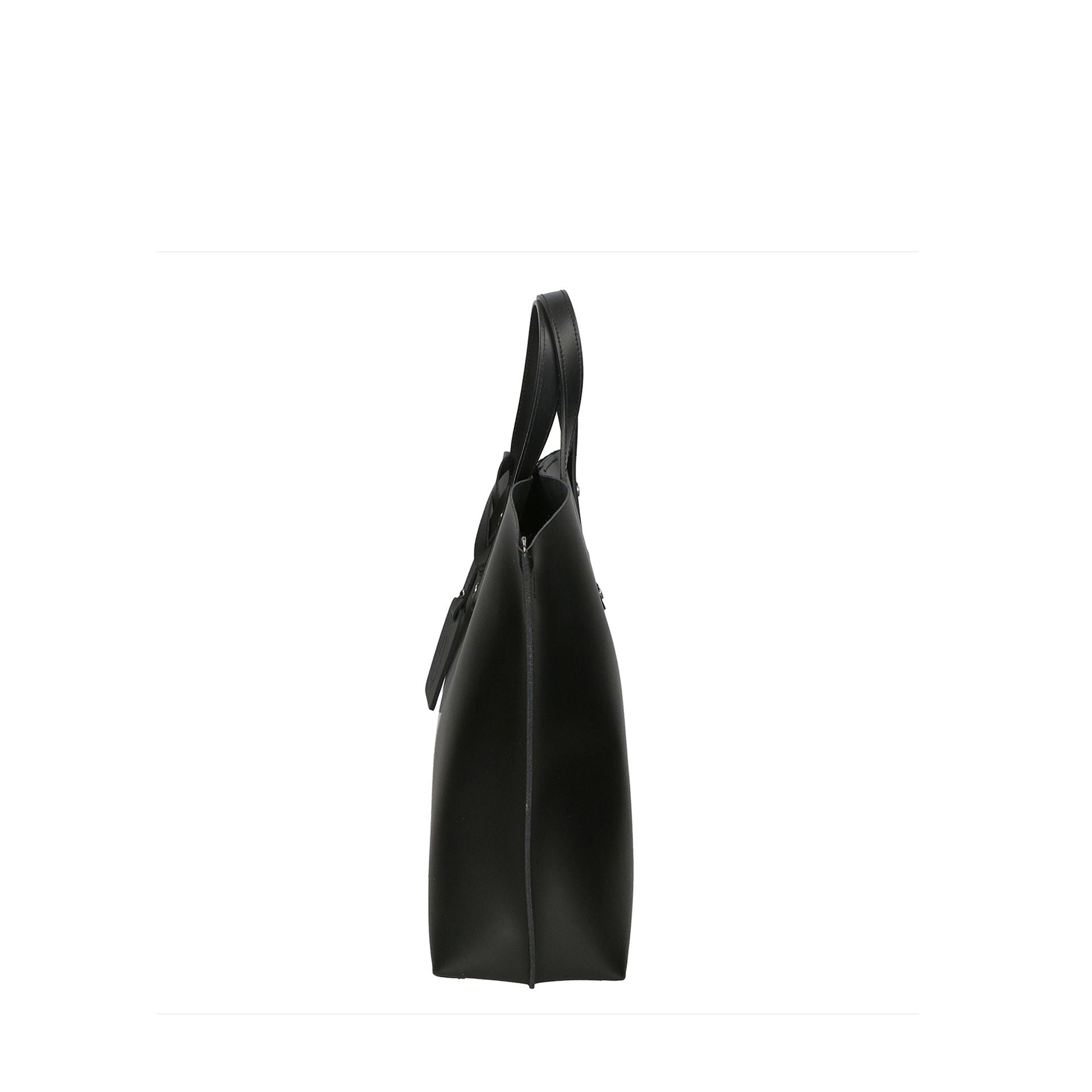 Gave Lux GLX22209423FBG-NERO handbag by Jag Couture London - New York, black leather with silver hardware and adjustable strap.