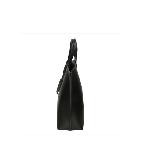 Gave Lux GLX22209423FBG-NERO handbag by Jag Couture London - New York, black leather with silver hardware and adjustable strap.