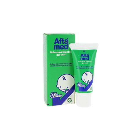 Kern Pharma Aftamed Primeros Dientes Gel Oral, 15ml, for soothing baby teething discomfort, shown in a transparent tube.