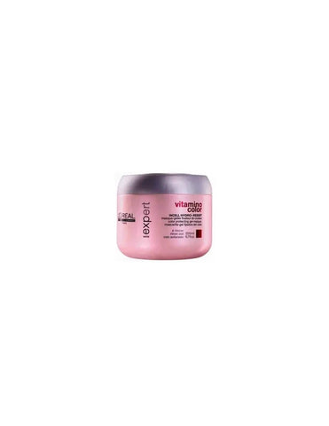 L'Oréal Professionnel Vitamino Color professional hair mask in 250ml jar, designed to protect and enhance color-treated hair.