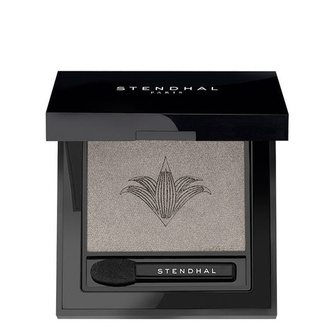 Stendhal Magnifying Eyeshadow 501 Platine by Jag Couture London, showcasing a 2.5g silver-toned eyeshadow in an open compact.