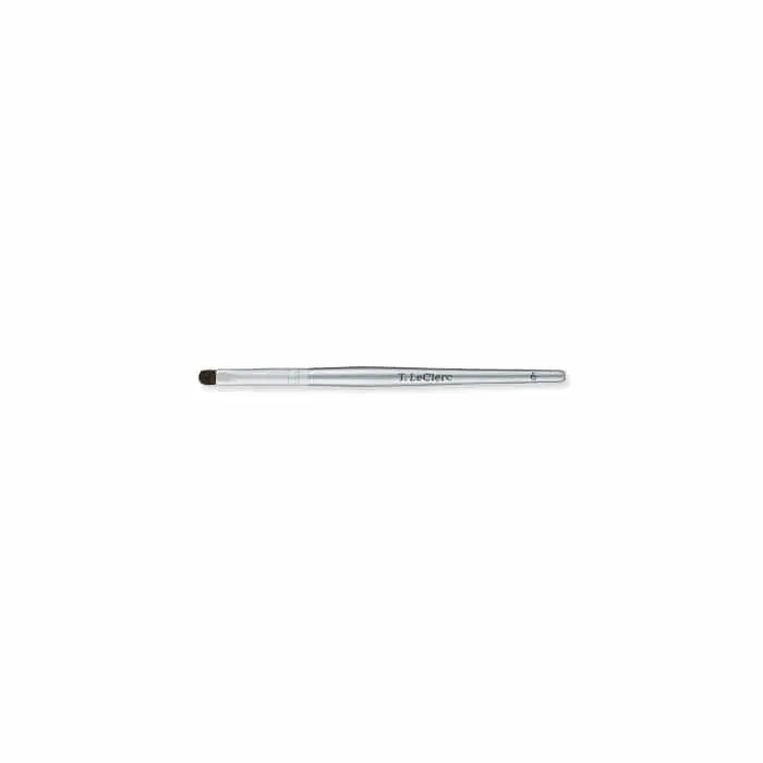 T.Leclerc Pinceau Ras De Cils Nº6 from Jag Couture London-New York, close-up of curling eyelash brush with black handle
