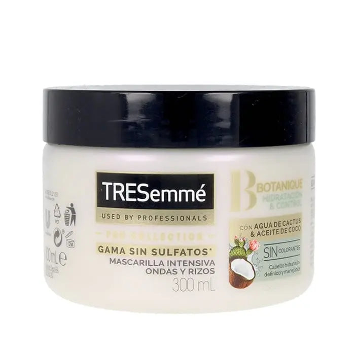 Tresemmé Botanique Cactus & Coconut Water Mask in 300ml jar, featuring nourishing natural ingredients for hair hydration.