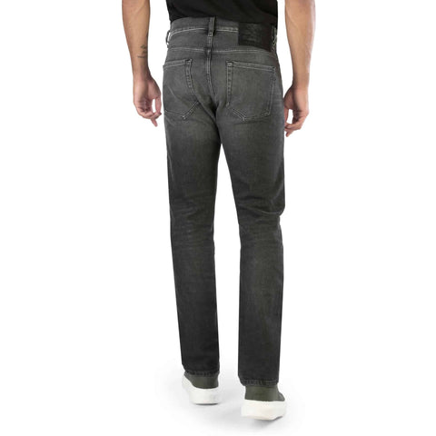 Diesel D-VIKER men's denim jeans by Jag Couture London New York, featuring dark wash, slim fit, and classic five-pocket design.