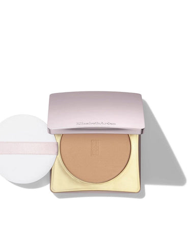Elizabeth Arden Maq Powder Flawless Finish Skin Care compact with smooth, pressed powder in elegant packaging.