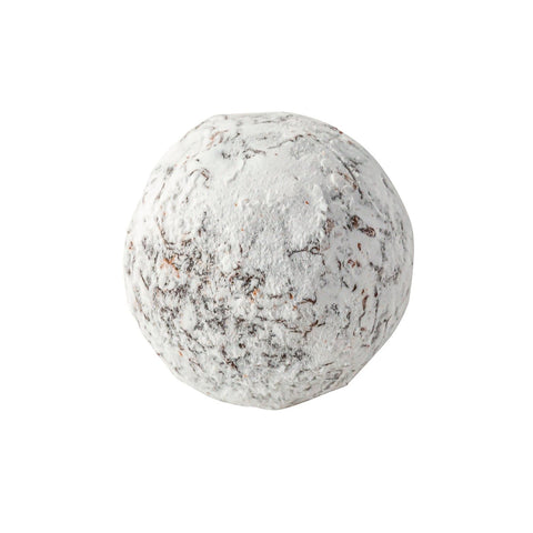 Jag Couture London and New York Marc de Champagne Truffle, Swiss white chocolate with cream ganache and icing sugar dusting, 12.5g.