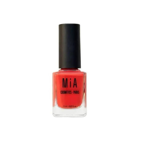 Mía Cosmetics Orange Clay nail polish by Jag Couture London - New York, close-up of vibrant orange nail color on fingers