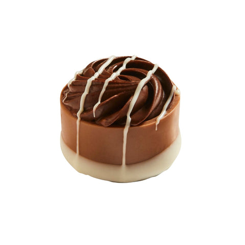 Dark chocolate crème cupcake by Jag Couture London New York, 16.8g, with rich chocolate filling and smooth frosting.