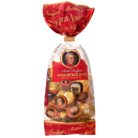 Jag Couture London Mozart Kugeln bag with milk and dark chocolate, pistachio marzipan, marzipan, and hazelnut praline bonbons.