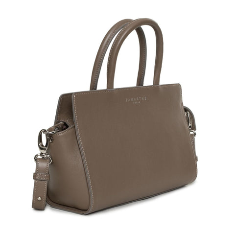Jag Couture London - New York Lamarthe X073 CT401 BIS U220 handbag in beige with leather strap and gold hardware.