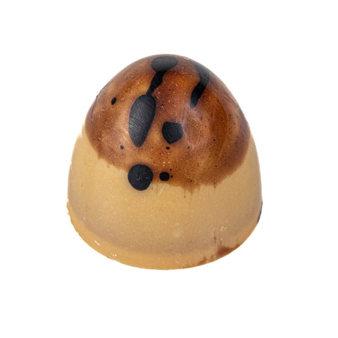 Jag Couture London Popcorn Bullet in white caramel chocolate with caramel popcorn, 10g, featuring a creamy, crunchy snack.