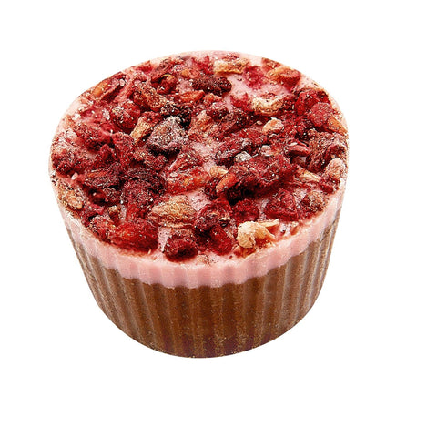 White chocolate Raspberry Cup by Jag Couture London featuring freeze-dried raspberry pieces, 12g approximately 860g total.