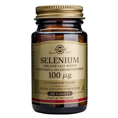 Solgar Selenium 100µg supplement in a bottle of 100 tablets, designed for supporting immune health and antioxidant function.